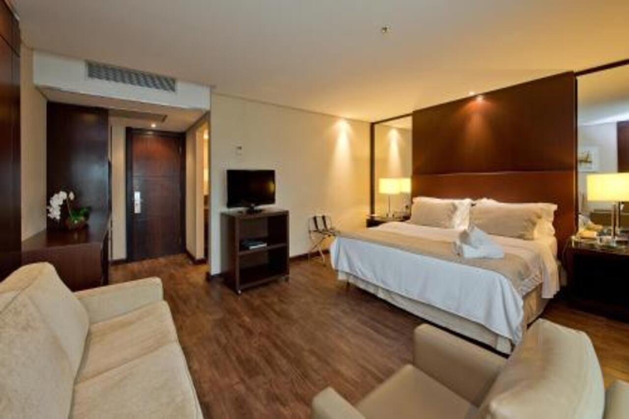 Florianópolis Majestic Palace Hotel מראה חיצוני תמונה A room at the hotel