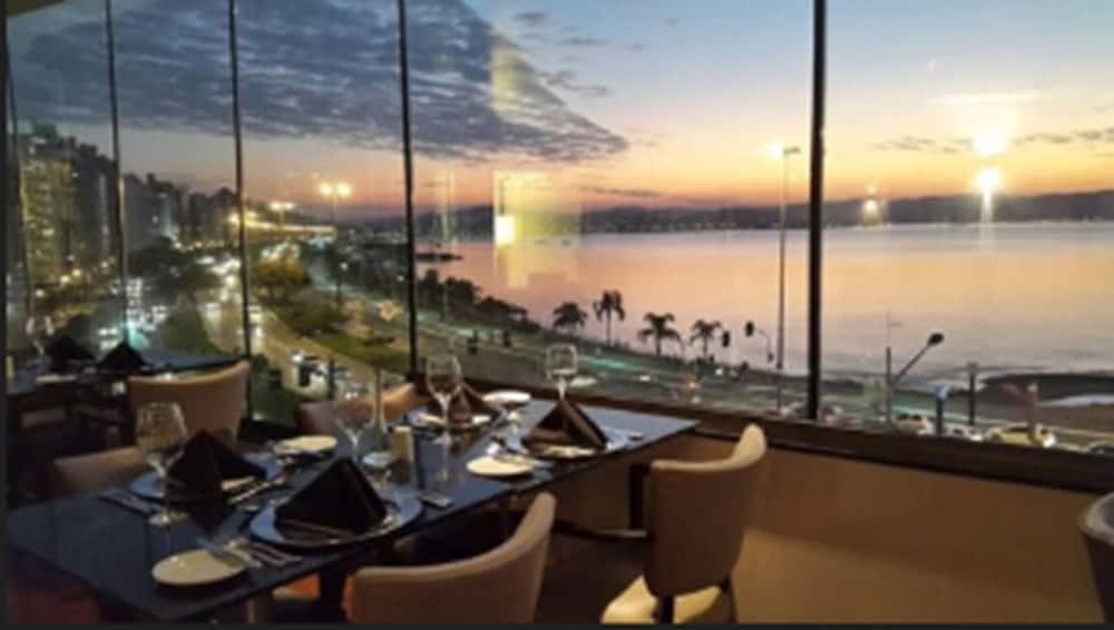 Florianópolis Majestic Palace Hotel מראה חיצוני תמונה View from the restaurant