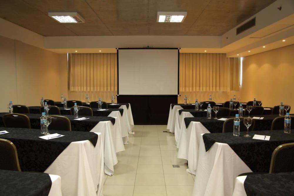 Florianópolis Majestic Palace Hotel מראה חיצוני תמונה Meeting room