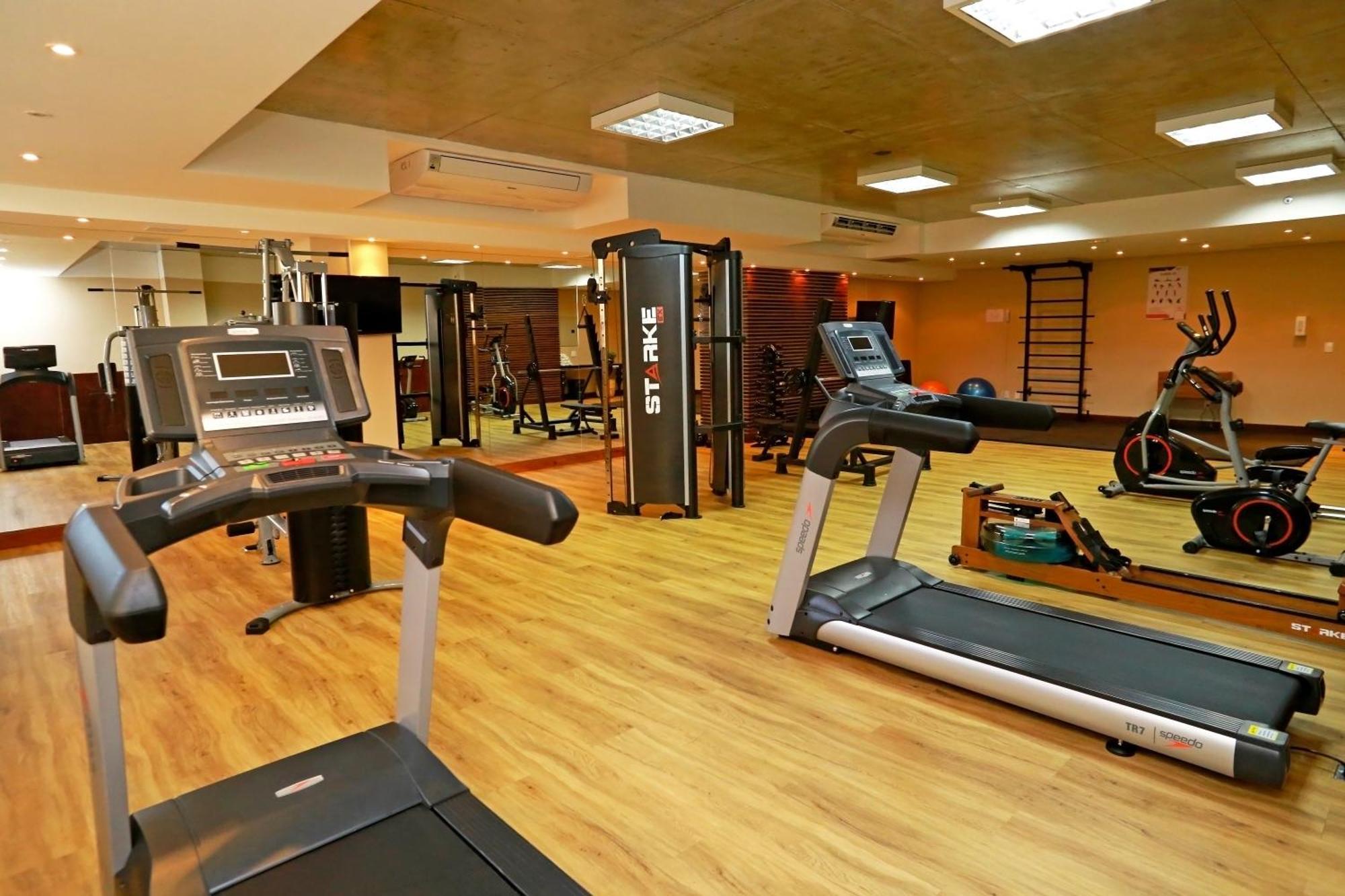 Florianópolis Majestic Palace Hotel מראה חיצוני תמונה A gym