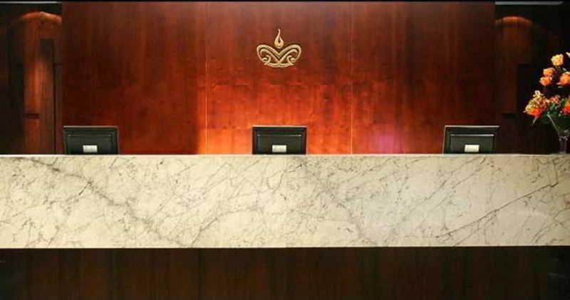 Florianópolis Majestic Palace Hotel מראה חיצוני תמונה The front desk at the Crown Towers