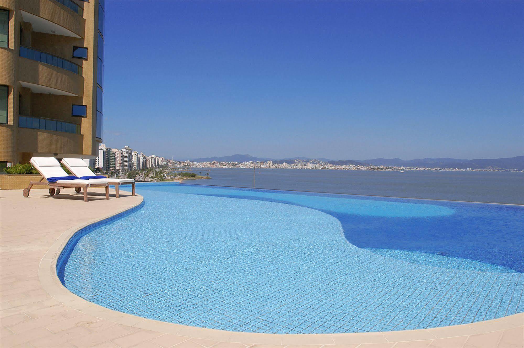 Florianópolis Majestic Palace Hotel מראה חיצוני תמונה Infinity pool in Panama